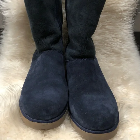UGG Amie Wms11 NAVY Blue Water-Resistant Suede Winter Boots EUC - Picture 5 of 11